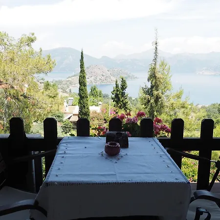 Ξενοδοχείο Loca 5*