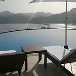 Loca 호텔